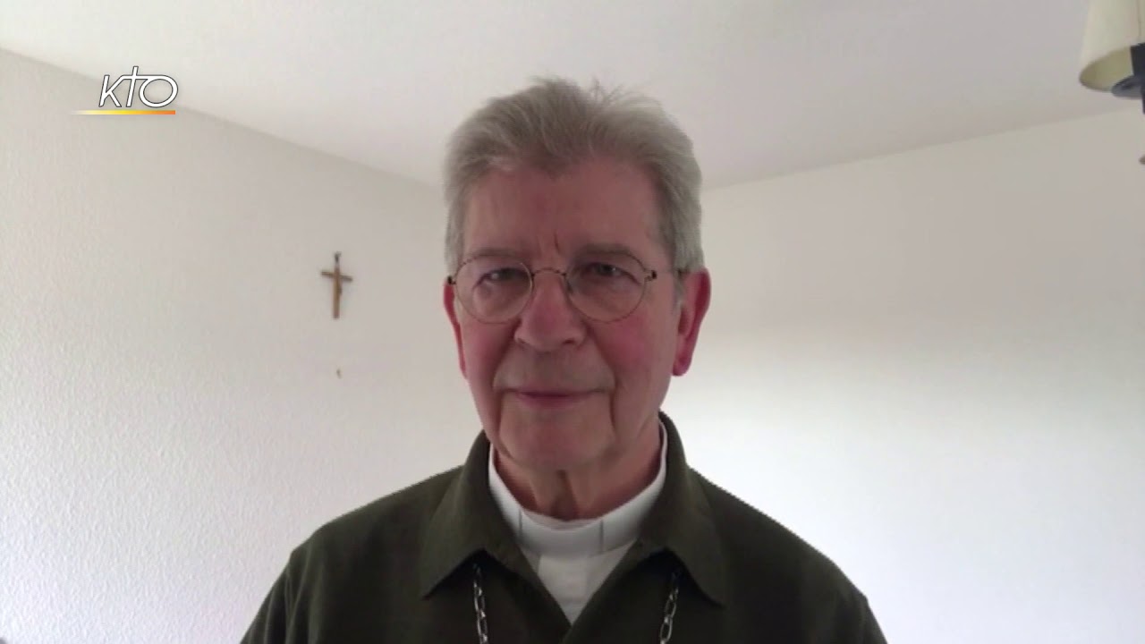 pourquoi mgr ulrich ne porte pas de calotte