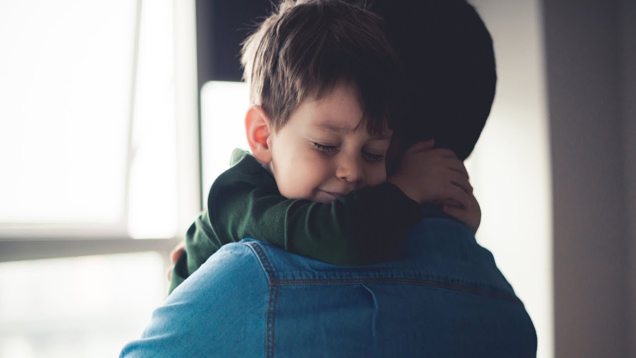 Papà frasi: 7 messaggi toccanti per emozionare nel 2025 3 papà frasi