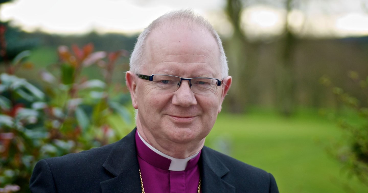 Homenajes al arzobispo Clarke al jubilarse
