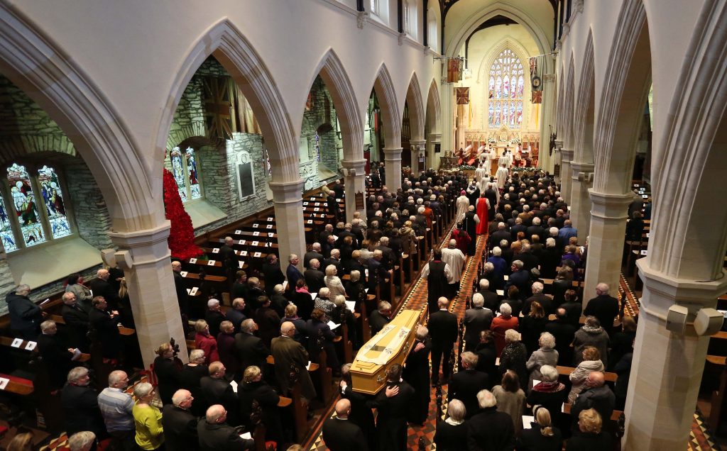 Derry se despide del obispo Jim Mehaffey QEPD