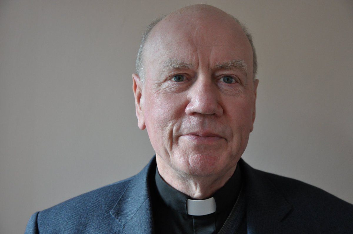 Líder de la iglesia expresa solidaridad con Martin Kenny del Sinn Féin