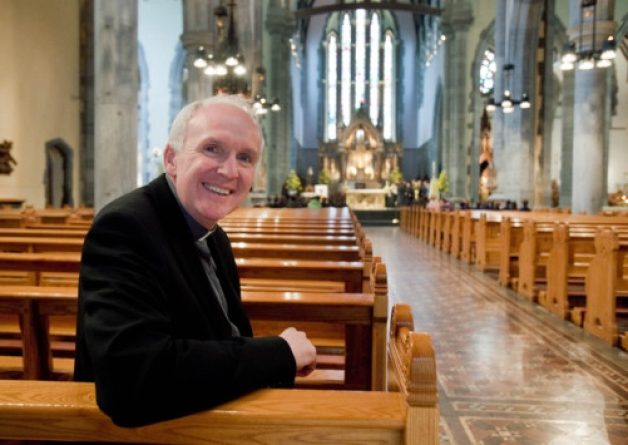 El obispo Leahy lamenta la falta de discusión sobre el referéndum de divorcio