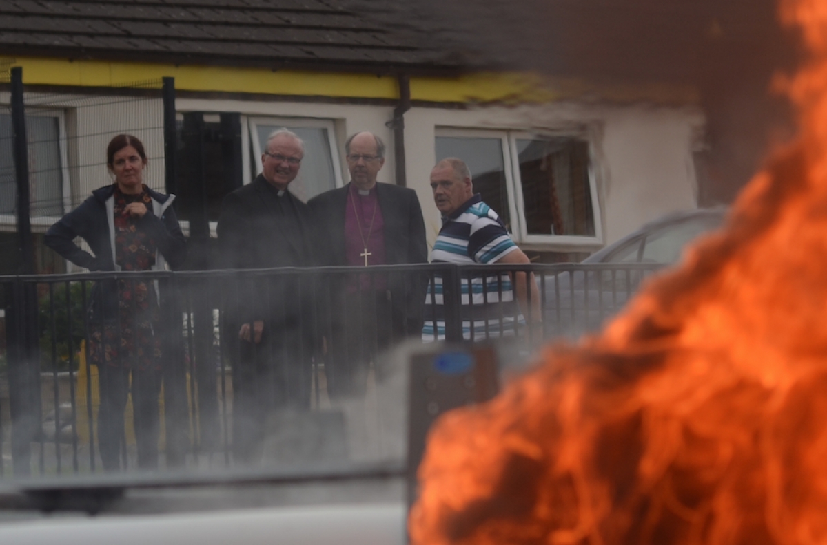 Obispos de Derry condenan la violencia