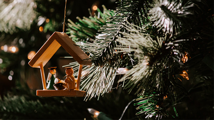 Árboles de Navidad: simbolismo cristiano y desarrollo de la costumbre