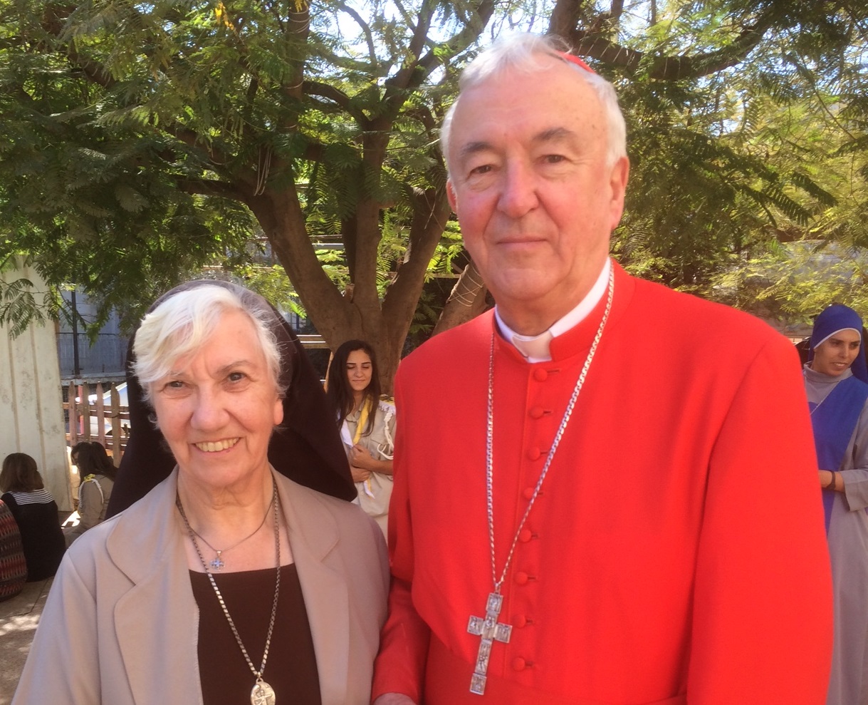 Monja irlandesa entre los católicos de Gaza saludada por el cardenal Nichols