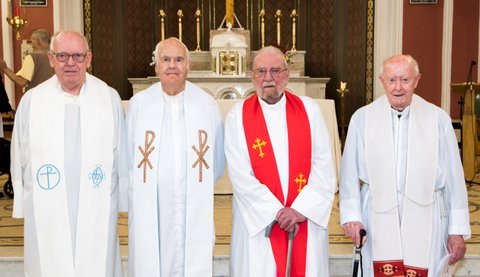 Ocho espiritanos celebran 60 años de sacerdocio