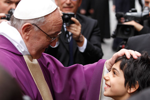 El Papa denuncia la vanidad y el orgullo de los ricos