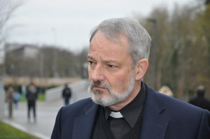 Obispo Kevin Doran