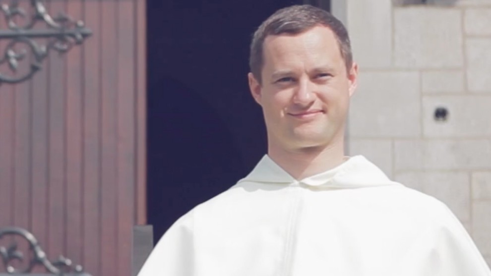 Religiosos irlandeses celebran el éxito del video de YouTube