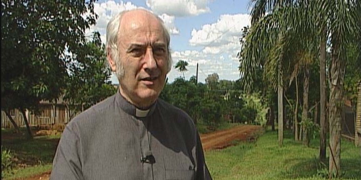 Senador rinde homenaje a sacerdote misionero irlandés