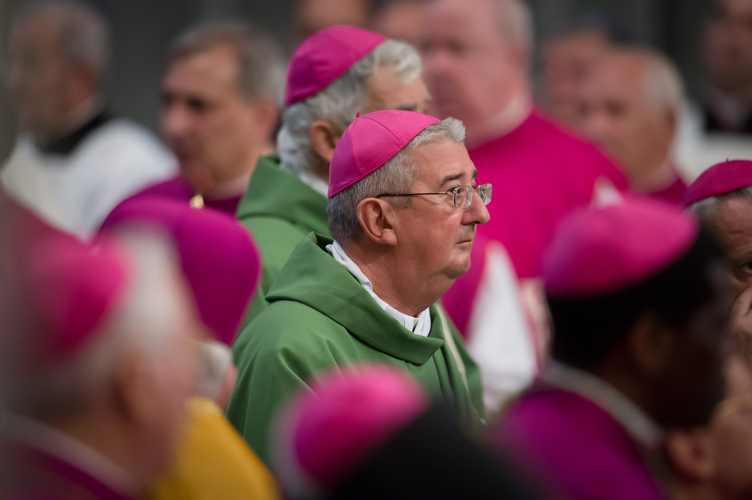 La Iglesia debe escuchar a las parejas casadas: Arzobispo