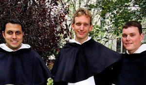 El hermano Matthew Martinez OP, el padre Luuk Jansen OP y el padre Colm Mannion OP.
