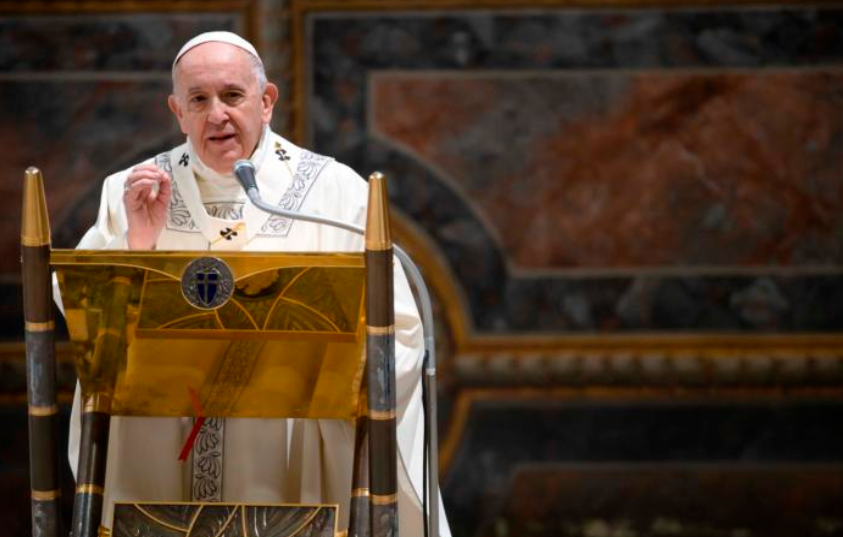 Vaticano: Papa Francisco no está a favor del celibato sacerdotal opcional