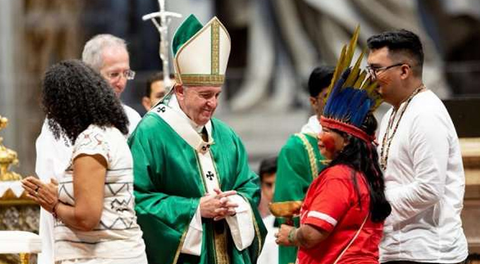 Papa Francisco reza por 'prudencia atrevida' durante sínodo amazónico
