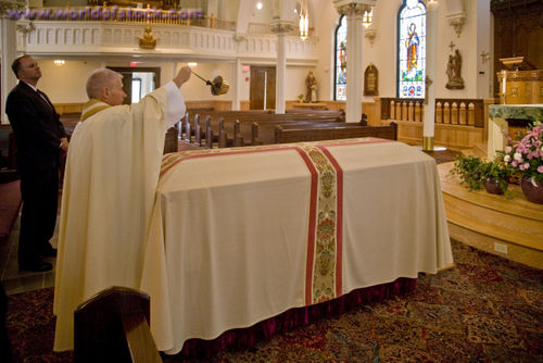 La Diócesis de Meath emite a los sacerdotes pautas para los funerales