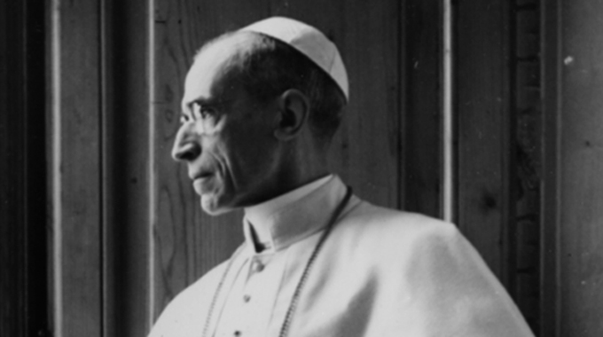 Papa Pío XII: “Su tiara se convirtió en una corona de espinas”, dice historiador