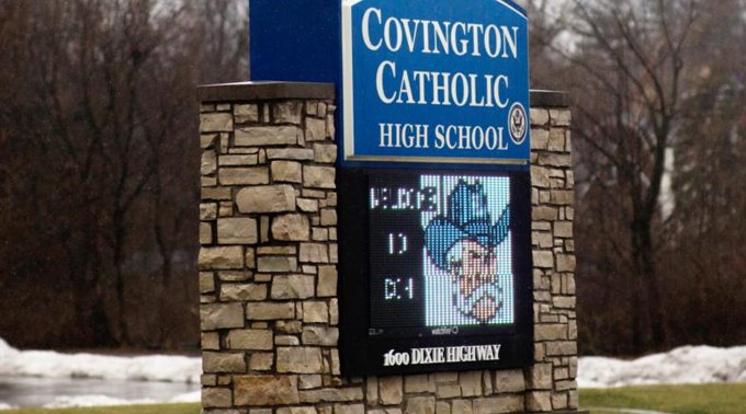 El obispo de Covington se disculpa con los estudiantes católicos de Covington