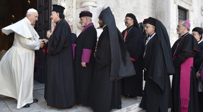Patriarca Younan sobre reunión en Bari, cristianismo en Oriente Medio, diálogo con el islam