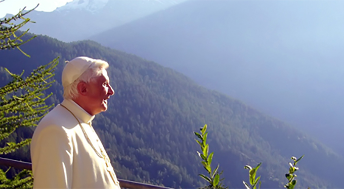 Análisis: Carta inédita de Benedicto XVI: Dios es clave para entender los derechos humanos