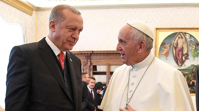 Los cristianos continúan sufriendo a medida que el presidente Erdoğan amplía su alcance y poder
