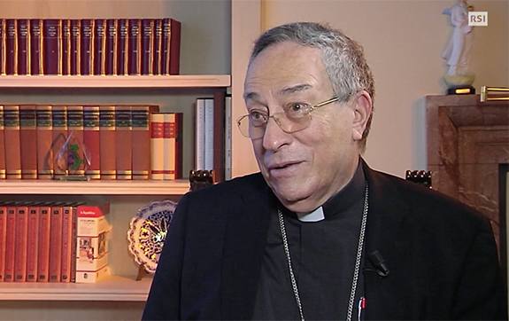 Cardenal Maradiaga insulta a cuatro cardenales, desvía, juega carta del Espíritu Santo