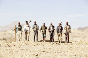 Trocaire Comp de poesía Agricultores etíopes en el desierto