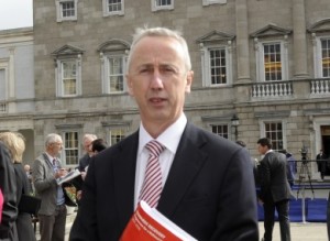 Ministro Kevin Humphreys