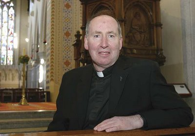El obispo critica el "pensamiento grupal" sobre el aborto