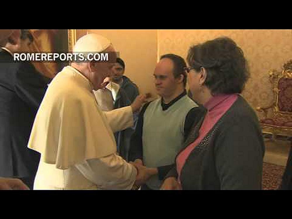 Jean Vanier, fundador de L'Arche, se reúne con el Papa Francisco