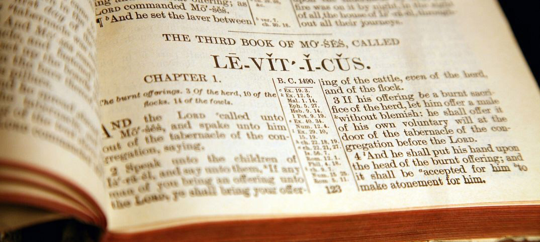 Levítico 18:22 Significado del versículo y comentario simple