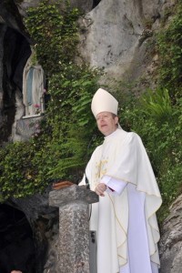 Arzobispo Eamon Martin en Lourdes