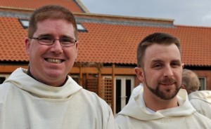 Frailes carmelitas Padres Ged Walsh y Dave Twohig