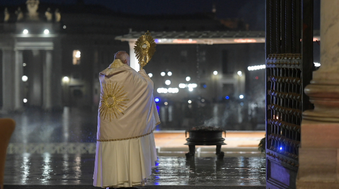 Texto completo: Meditación “Urbi et Orbi” del Papa Francisco