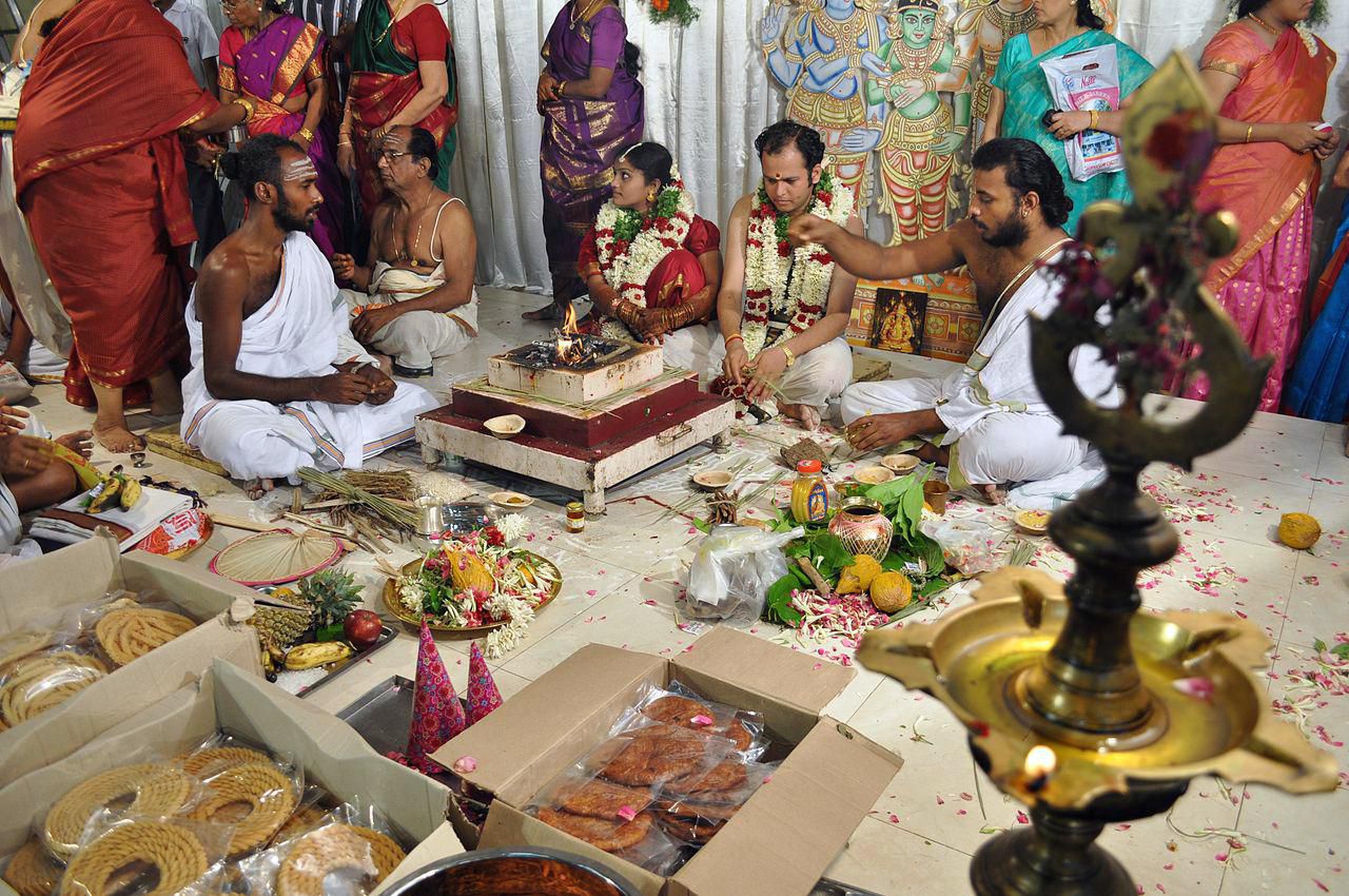 ¿Sabías que hay 8 tipos de matrimonio hindú?