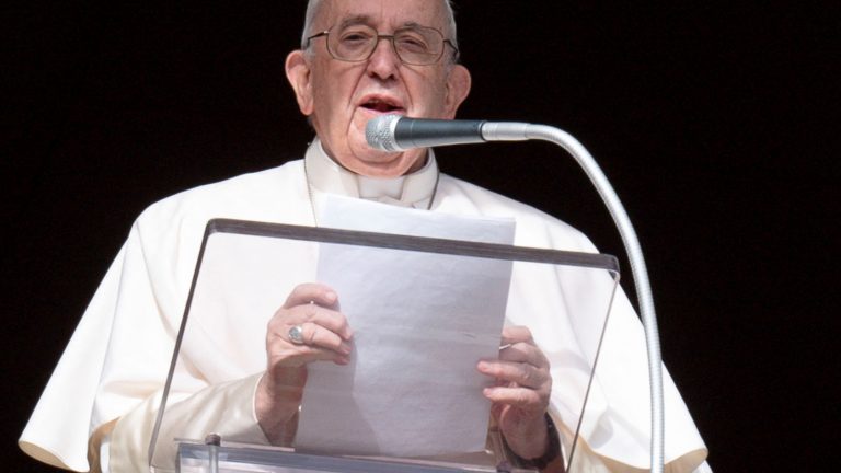 El Papa Francisco, después del Ángelus, reza por la paz en Sudán