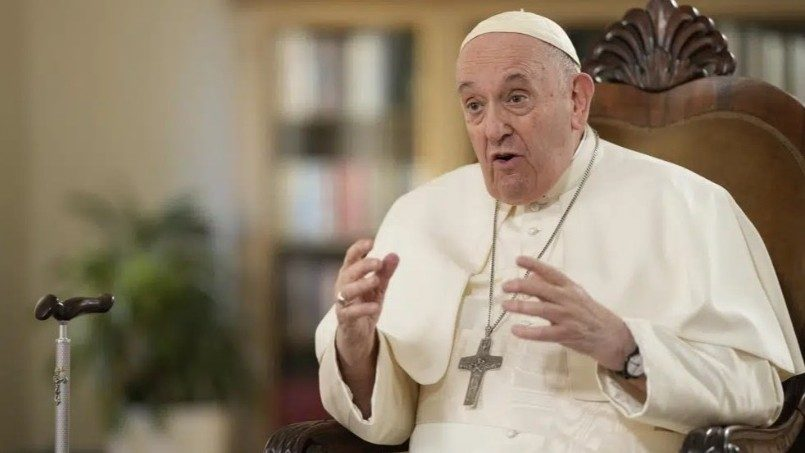 El Papa: La crítica ayuda a crecer, pero me gustaría que la