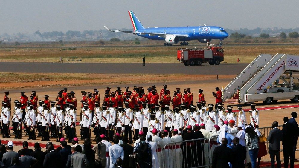El Papa llega al aeropuerto de Juba, capital de Sudán del Sur