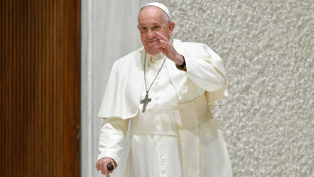 El Papa: no apagar el Espíritu en la comunidad cristiana y