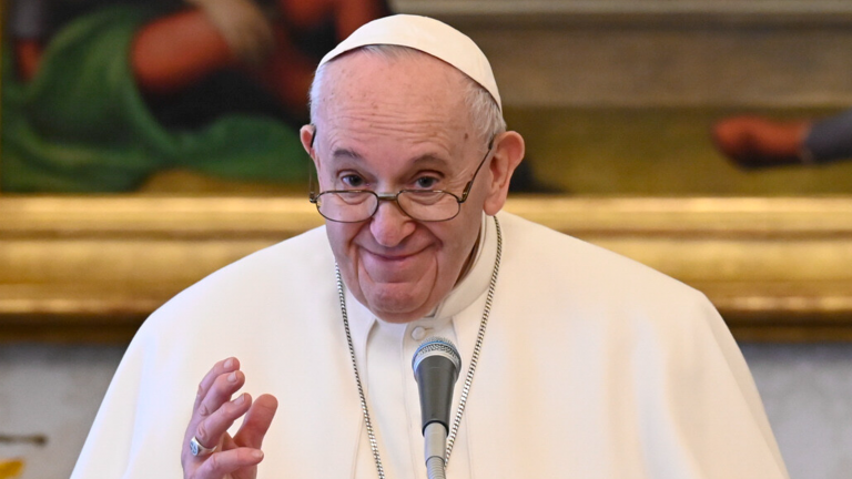 El Papa pide a judíos y cristianos que trabajen juntos por la