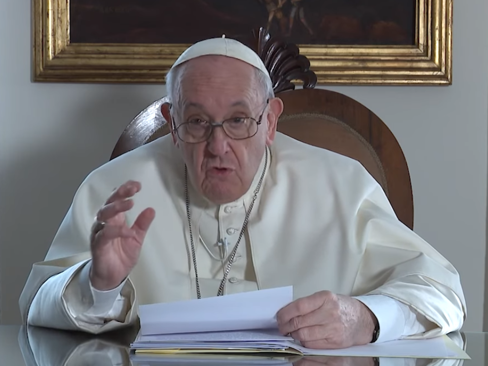 El mundo necesita respirar paz, dice el Papa en un videomensaje
