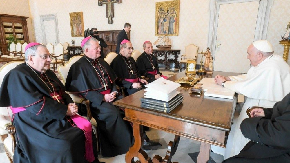 Papa Francisco recibe presidencia de CNBB y grupo