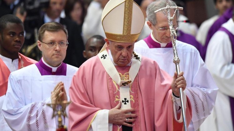 Papa Francisco encoraja comunidade catÃ³lica local