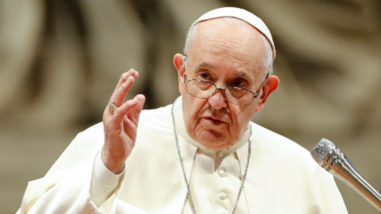 Papa: santidad y misión son inseparables y constituyen el