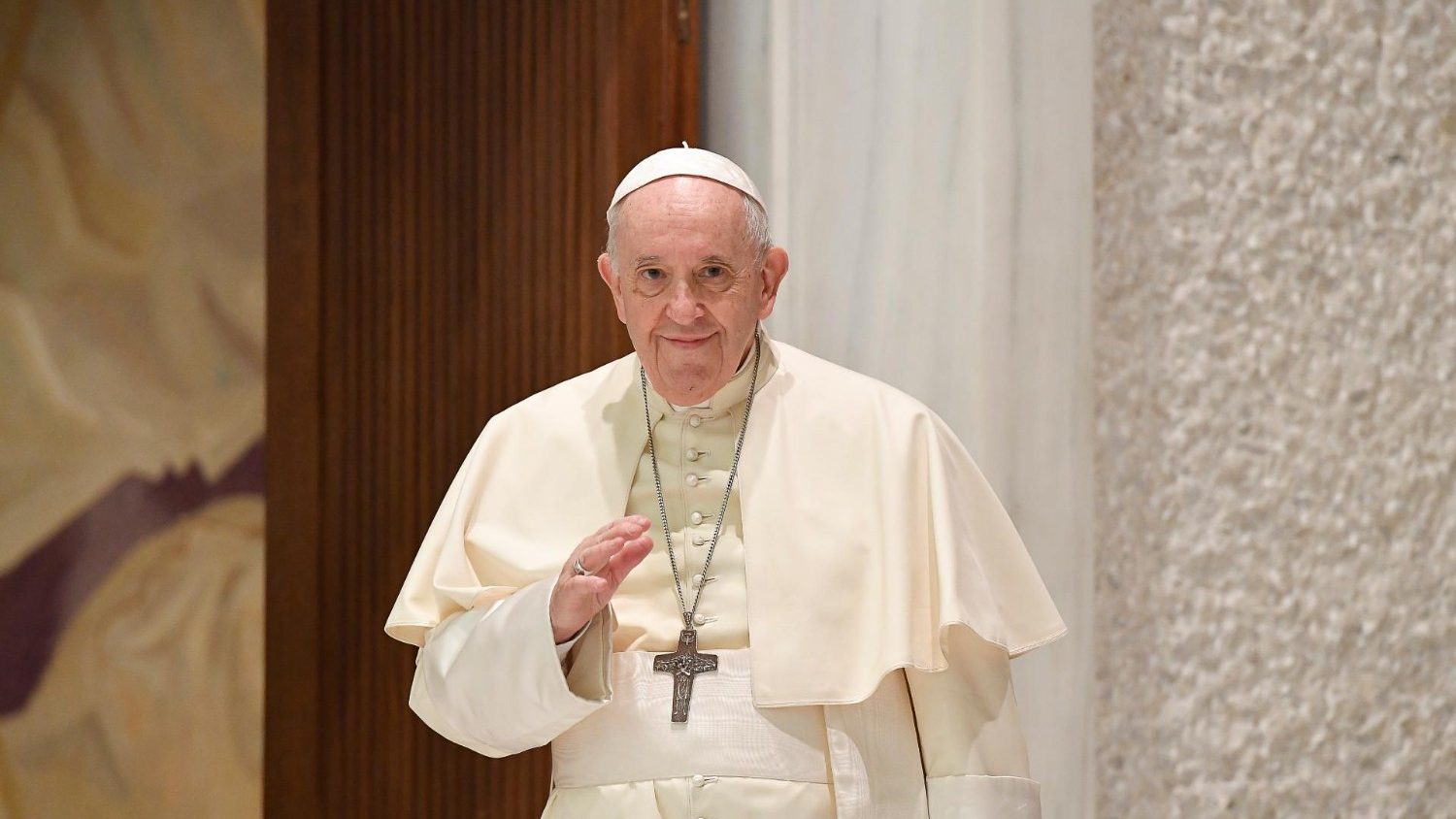 Papa: ser cristiano es vencer la discriminación.  el bautismo