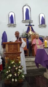 Senador Cortés da la bienvenida a nuevo administrador parroquial