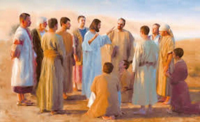 ¿Cuál es el mandamiento nuevo que Jesús dejó a los apóstoles?